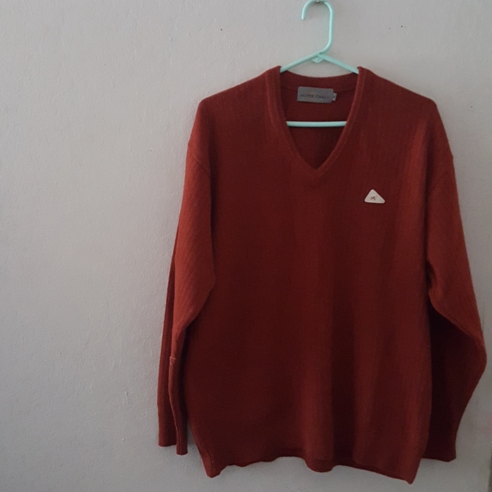 Men's sweater